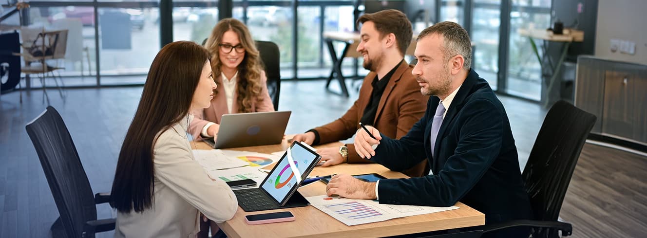 Performance tracking and ongoing search keyword adjustments to drive qualified organic conversions | Travod