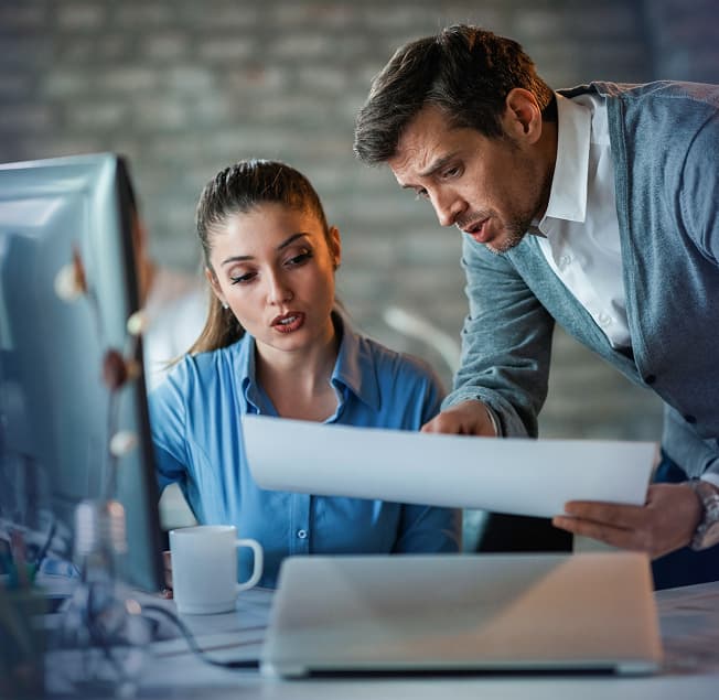 A clean corporate infographic outlining an enterprise service workflow, breaking down the operational steps from initial assessment and execution through quality review to final delivery. | Travod